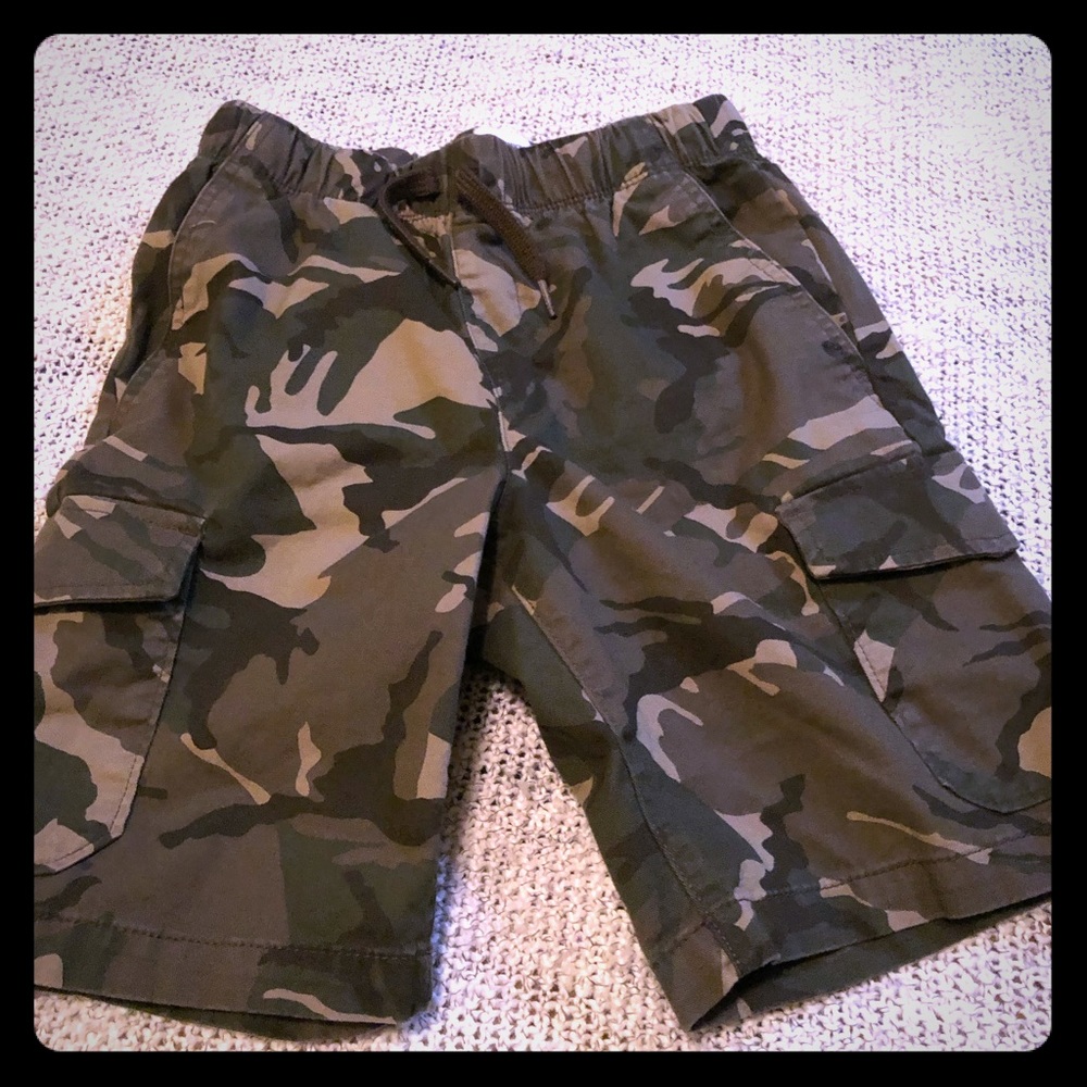 Never Worn Boys Old Navy Camo Cargo Shorts